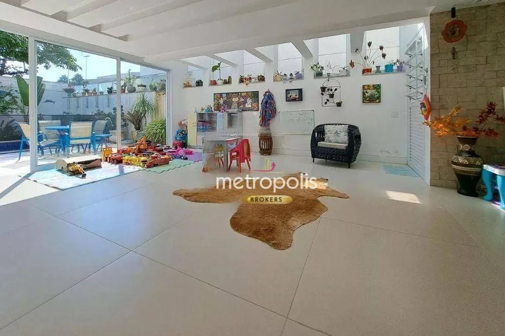 Sobrado, 4 quartos, 960 m² - Foto 1