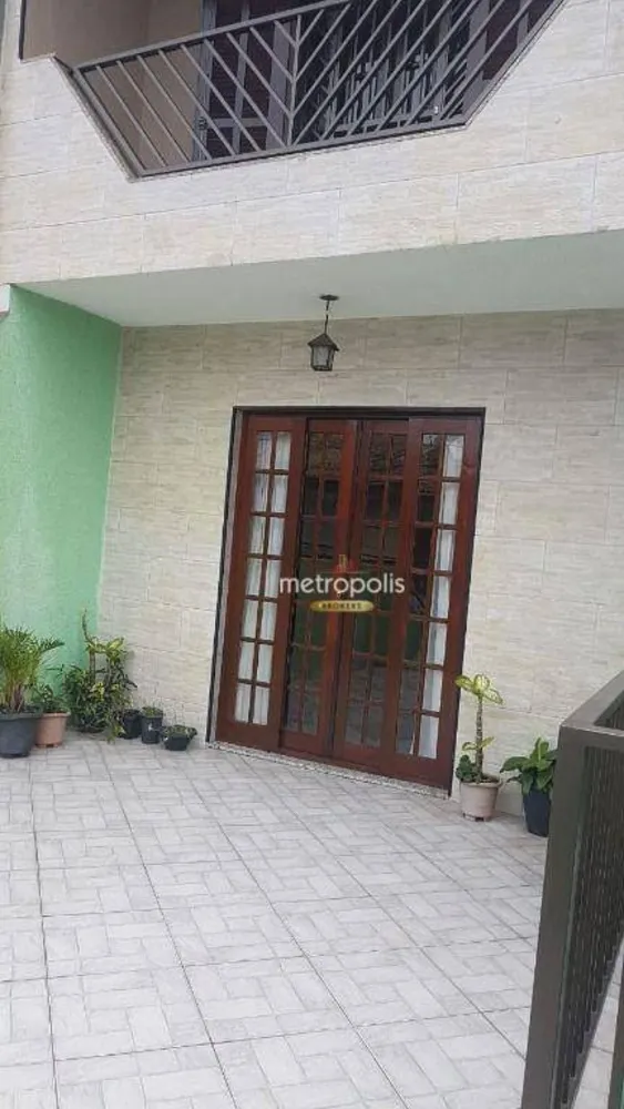 Sobrado, 3 quartos, 245 m² - Foto 1