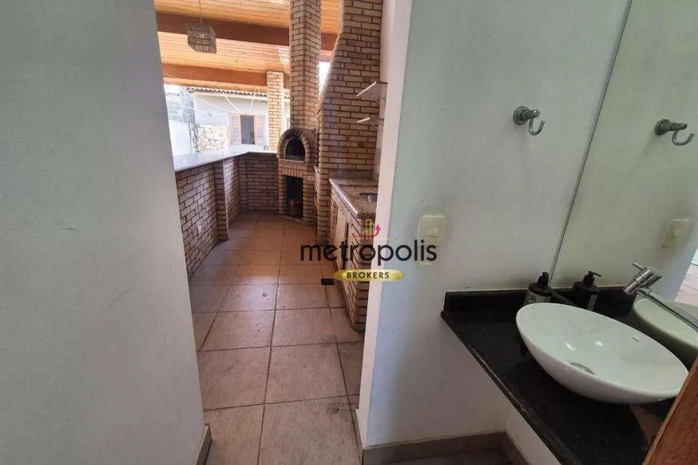 Sobrado, 3 quartos, 207 m² - Foto 1
