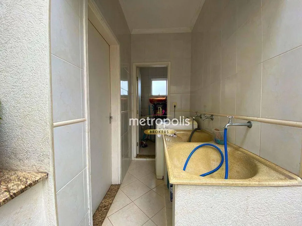 Sobrado, 4 quartos, 243 m² - Foto 1