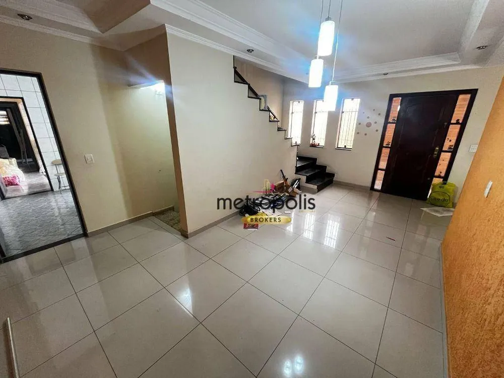 Sobrado, 4 quartos, 357 m² - Foto 1