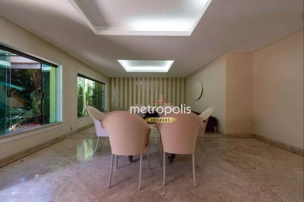 Sobrado à venda com 3 quartos, 280m² - Foto 1