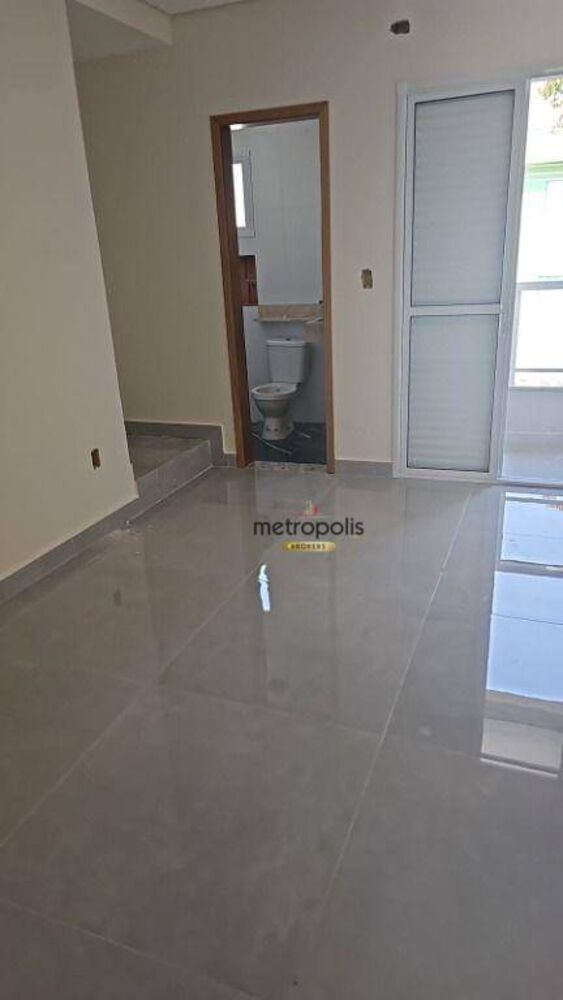 Sobrado à venda e aluguel com 3 quartos, 140m² - Foto 2