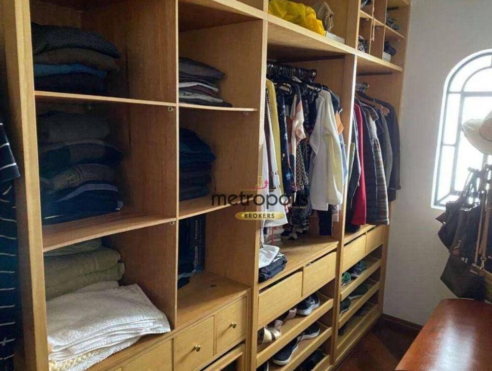 Sobrado à venda e aluguel com 4 quartos, 410m² - Foto 1