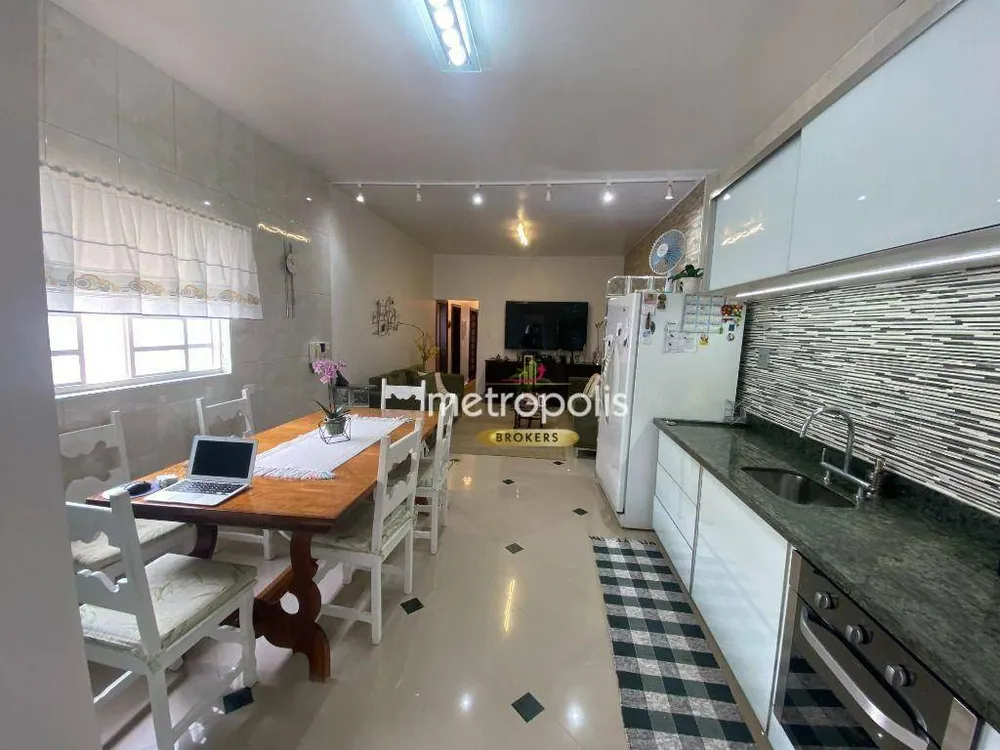 Casa, 3 quartos, 200 m² - Foto 9