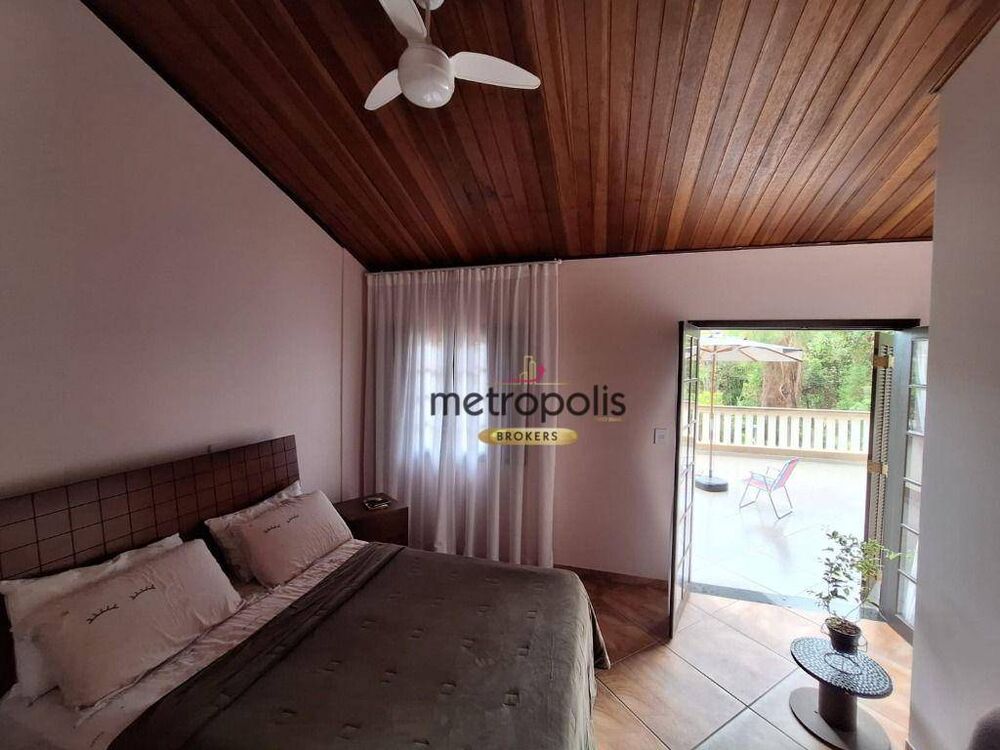 Chácara à venda com 3 quartos, 300m² - Foto 4