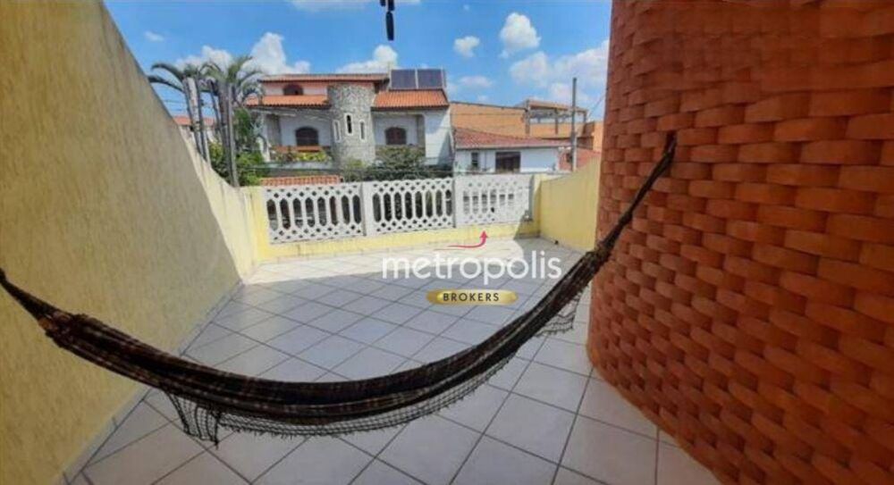 Sobrado à venda com 2 quartos, 141m² - Foto 1