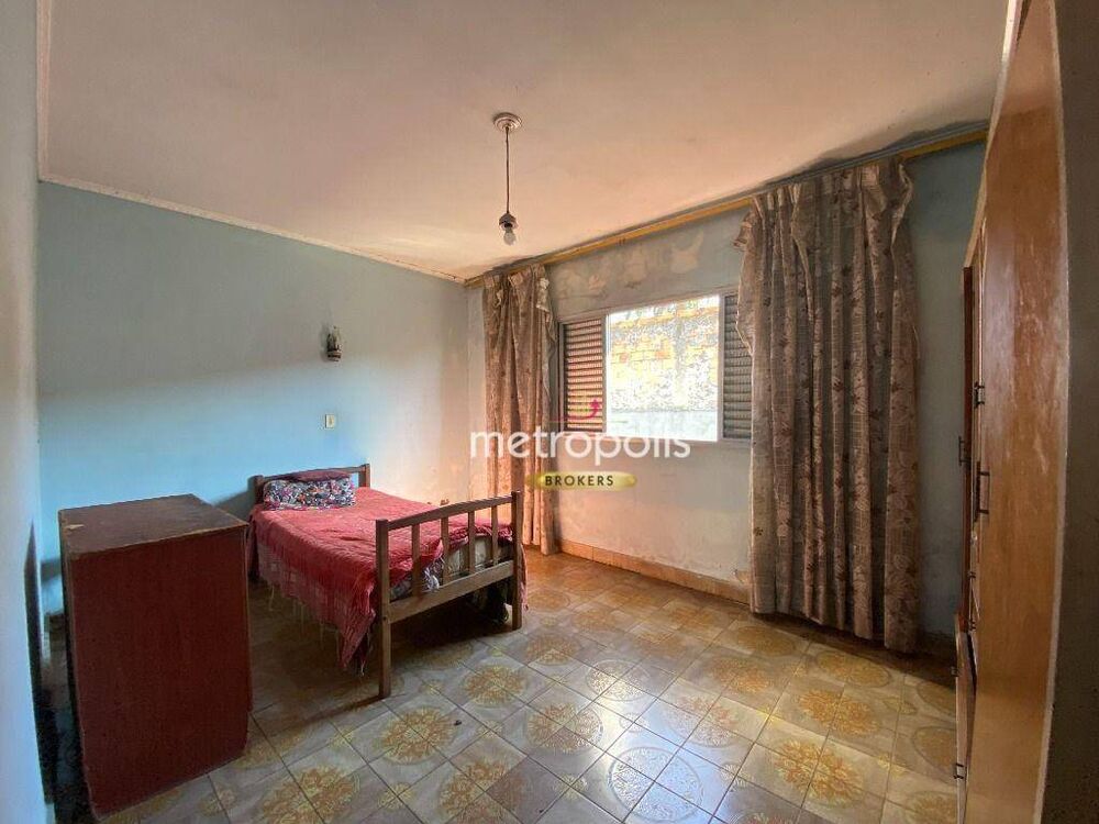 Casa à venda com 3 quartos, 390m² - Foto 1