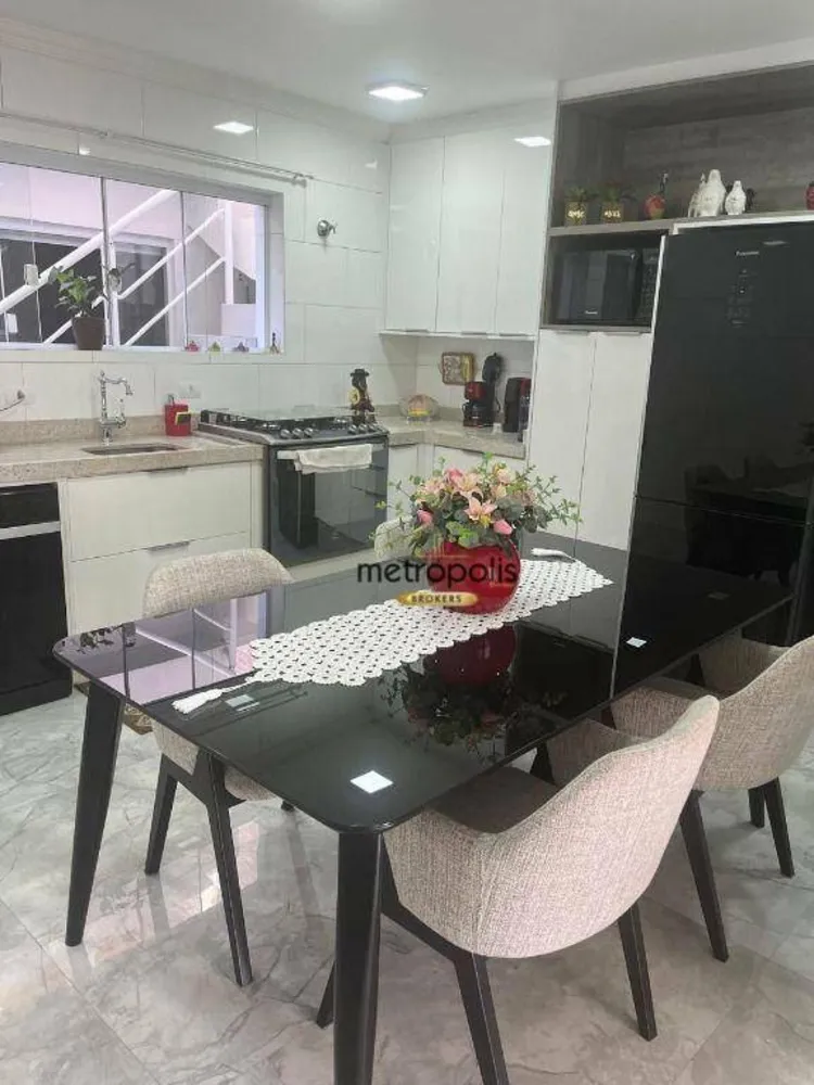 Sobrado, 3 quartos, 198 m² - Foto 1