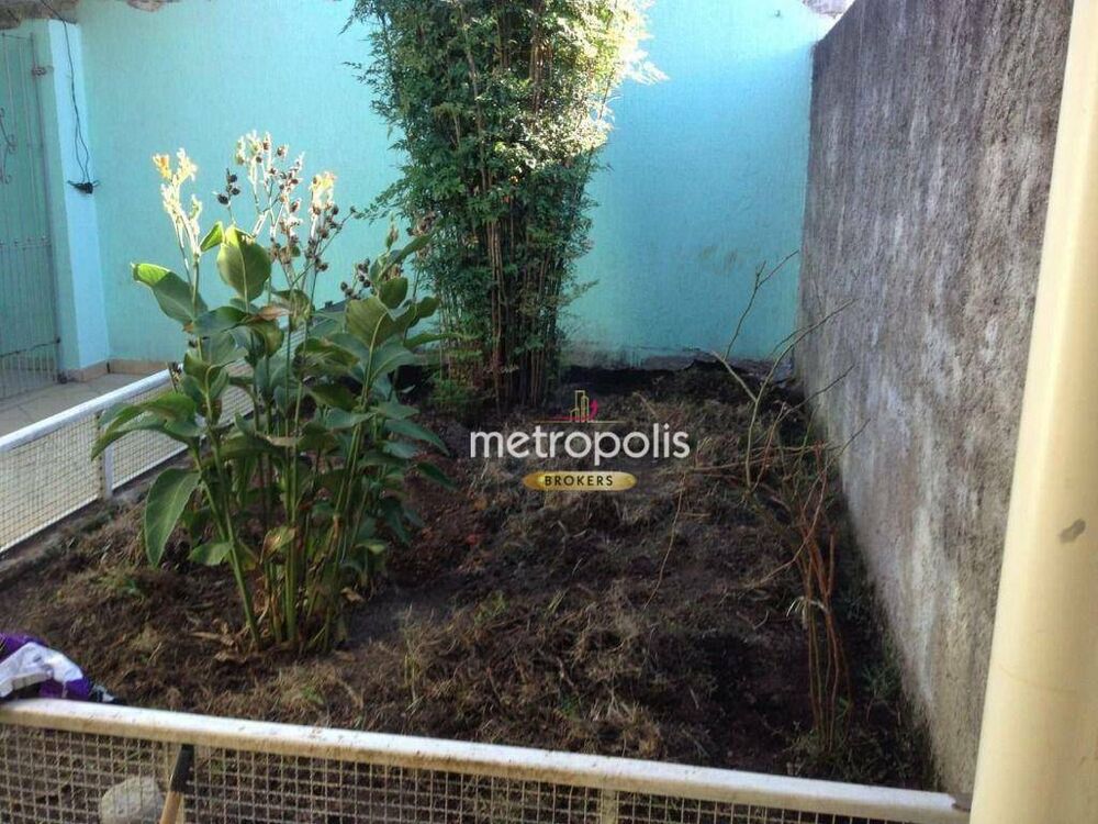 Sobrado à venda com 3 quartos, 269m² - Foto 1