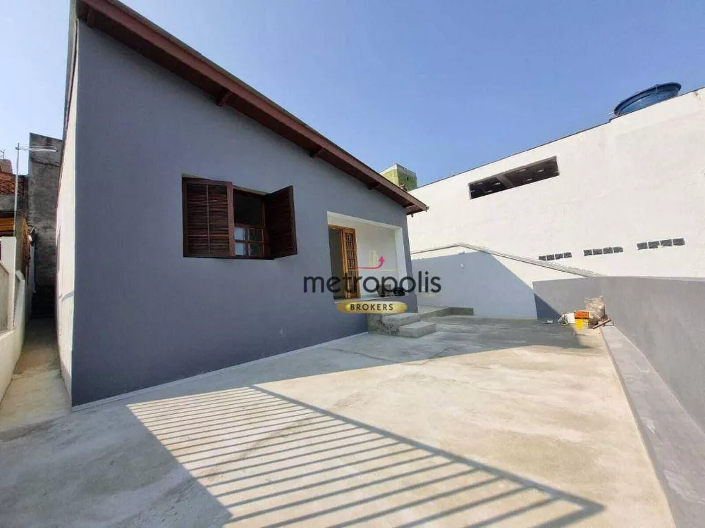 Casa à venda com 3 quartos, 62m² - Foto 1