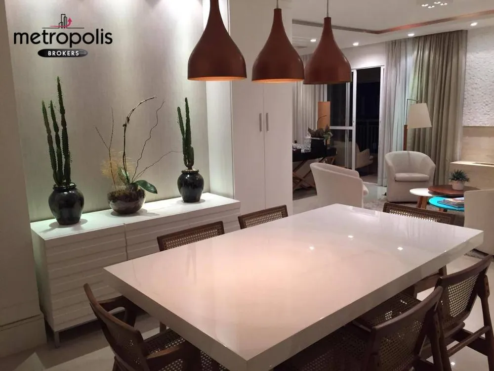 Apartamento, 3 quartos, 244 m² - Foto 1