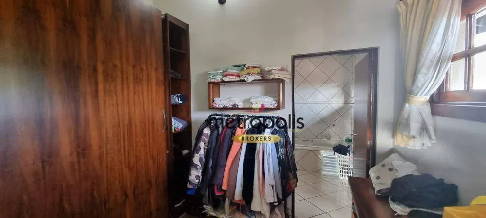 Sobrado, 4 quartos, 269 m² - Foto 2