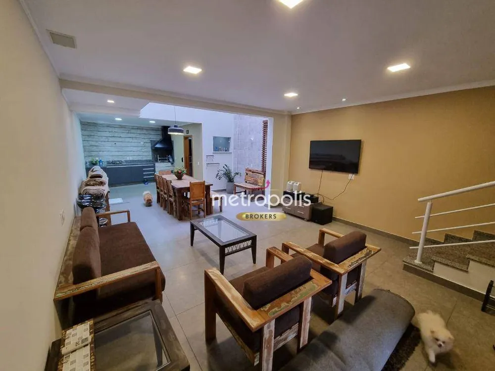 Sobrado, 3 quartos, 266 m² - Foto 1