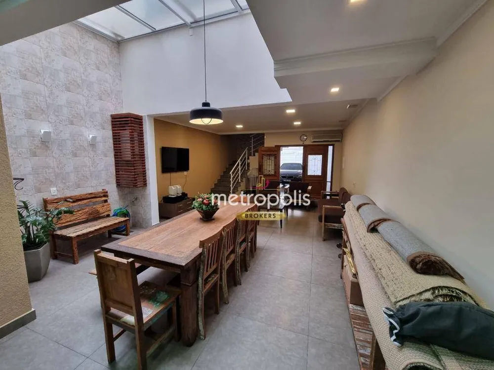 Sobrado, 3 quartos, 266 m² - Foto 2