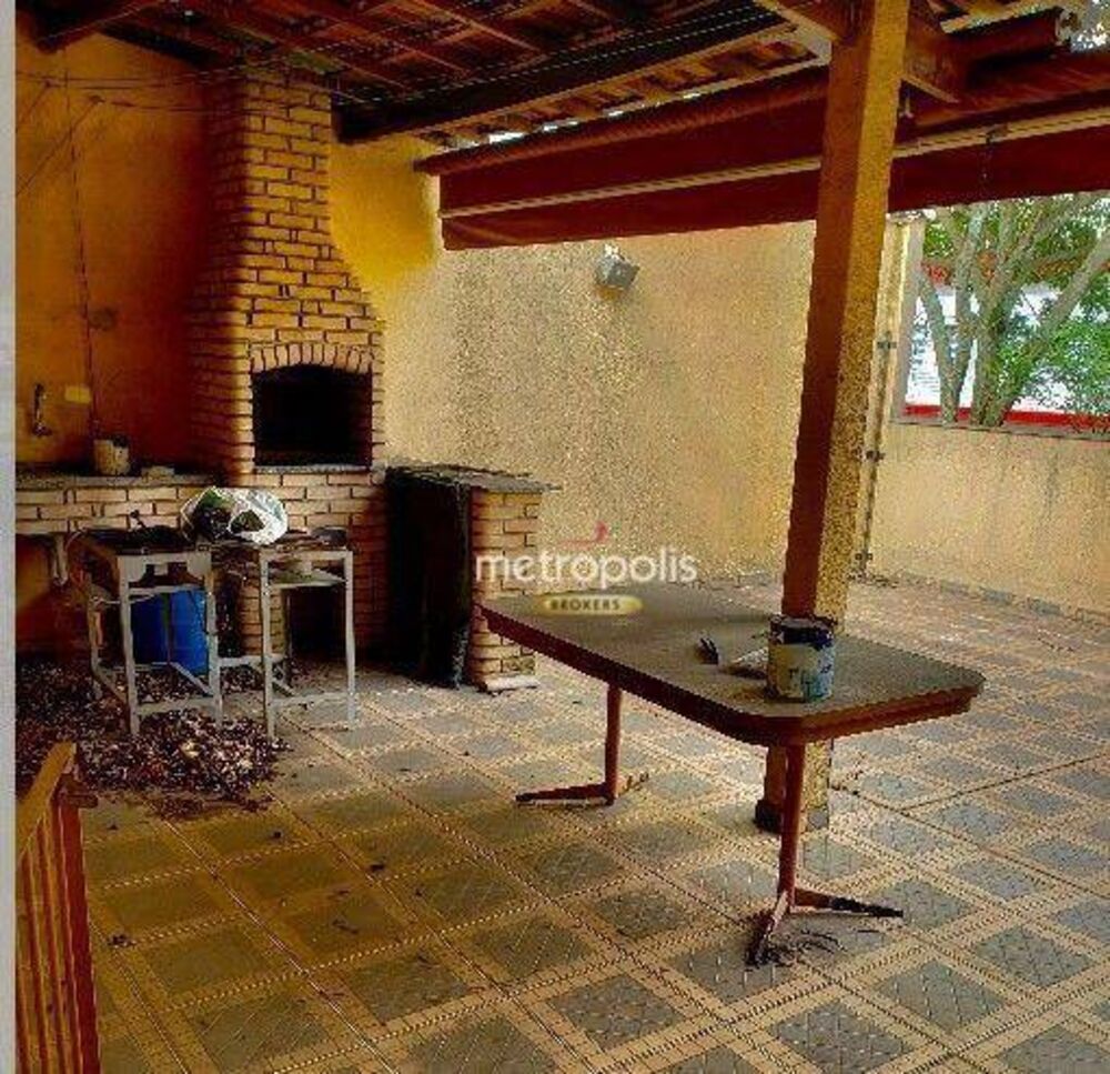 Sobrado à venda e aluguel com 4 quartos, 250m² - Foto 8