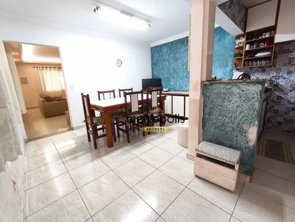 Sobrado, 6 quartos, 356 m² - Foto 1