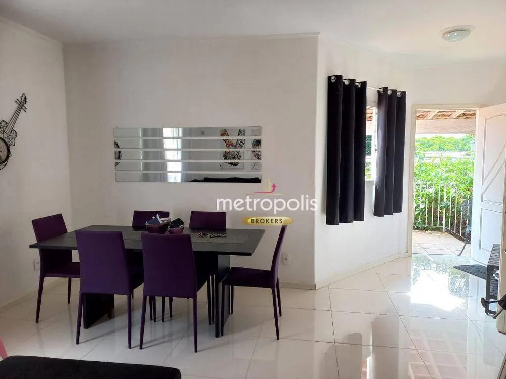 Casa, 3 quartos, 209 m² - Foto 2