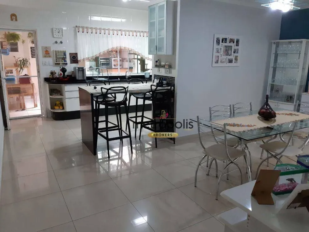 Sobrado, 3 quartos, 296 m² - Foto 3