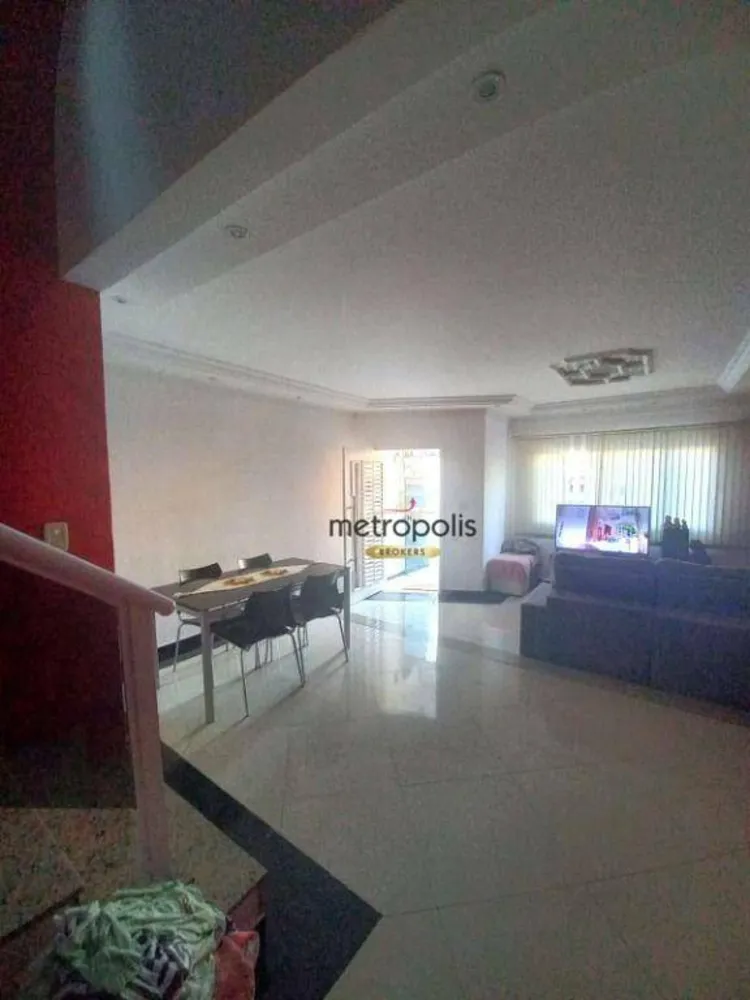 Sobrado, 3 quartos, 242 m² - Foto 2