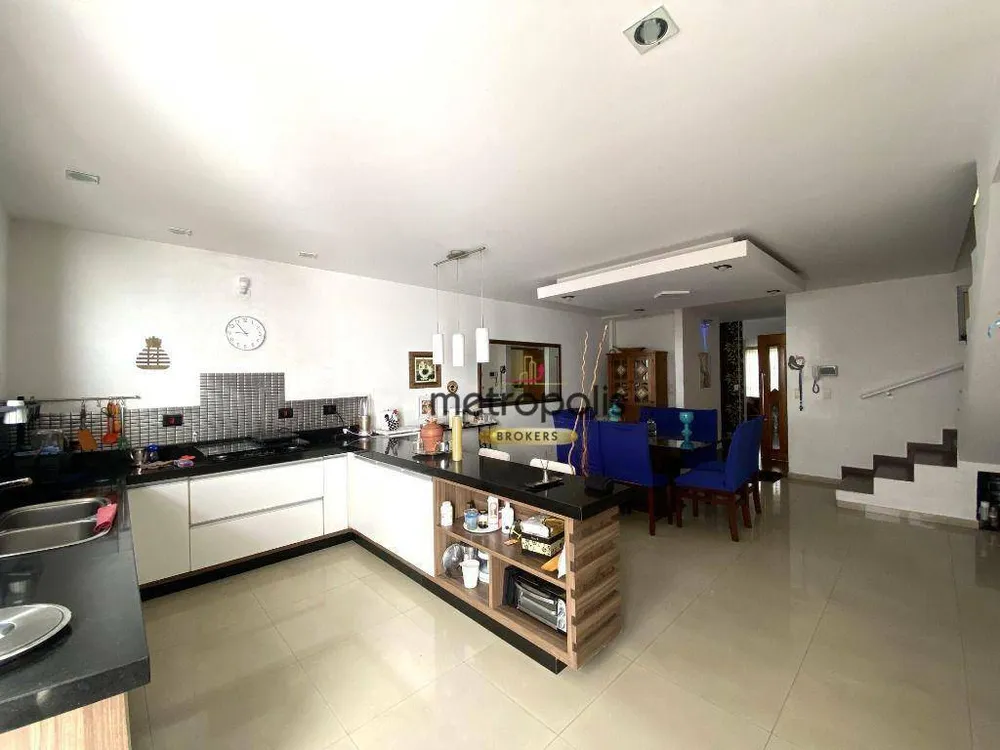 Sobrado, 4 quartos, 258 m² - Foto 4