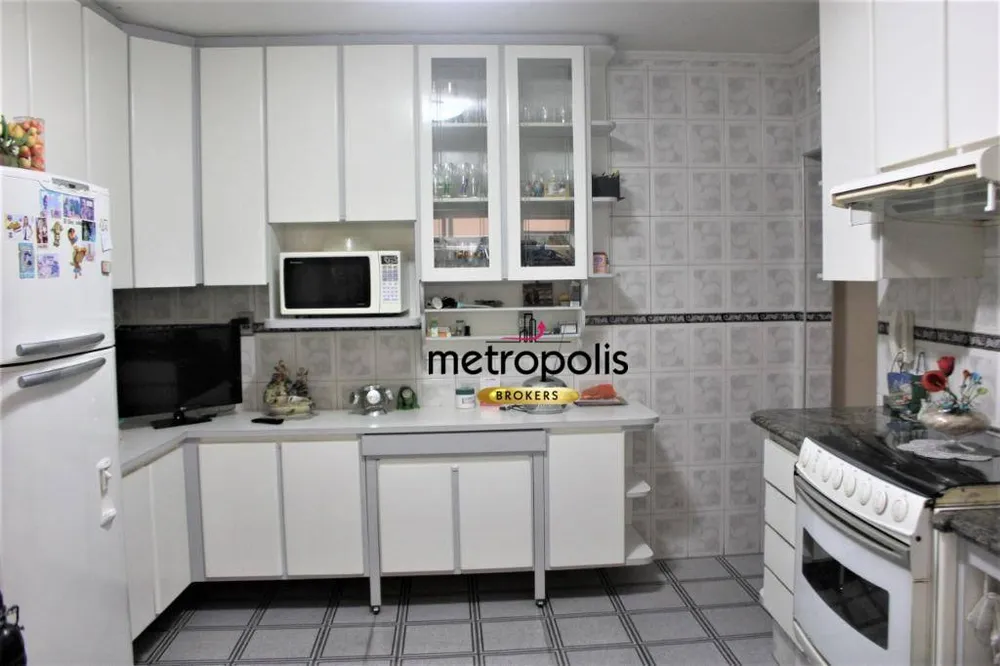 Sobrado, 3 quartos, 241 m² - Foto 1