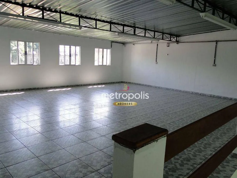 Depósito-Galpão, 588 m² - Foto 1