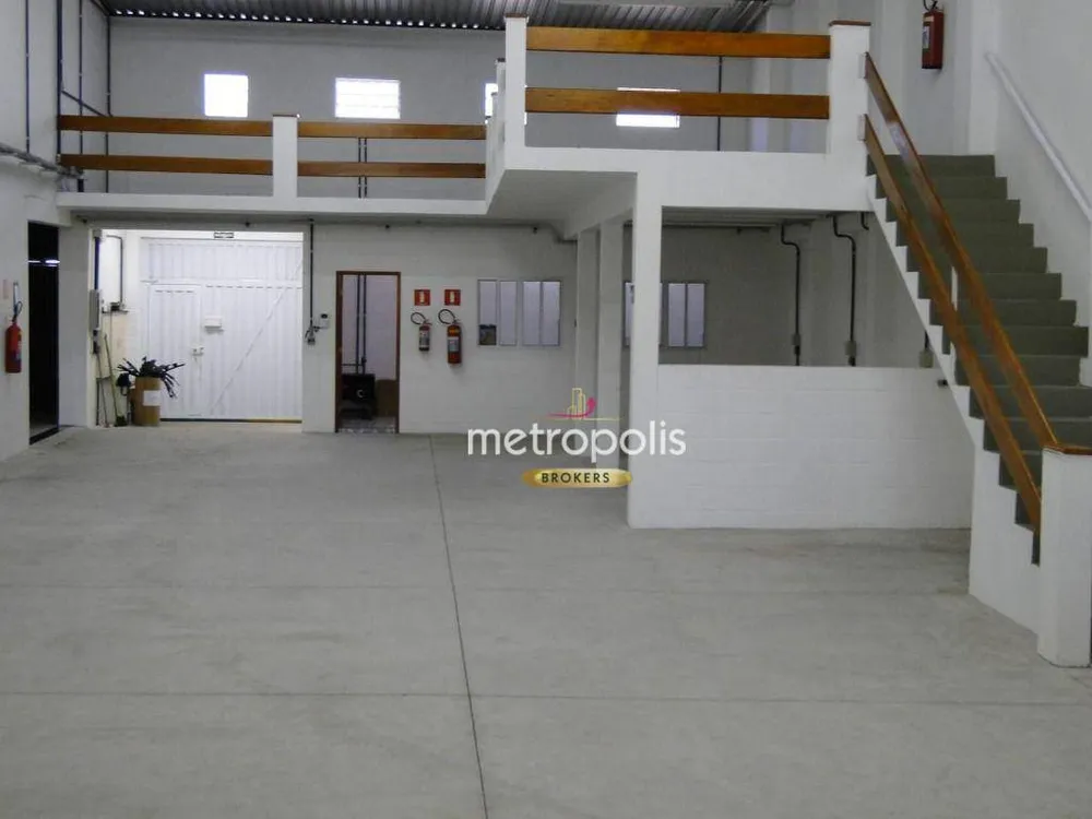 Depósito-Galpão, 588 m² - Foto 2