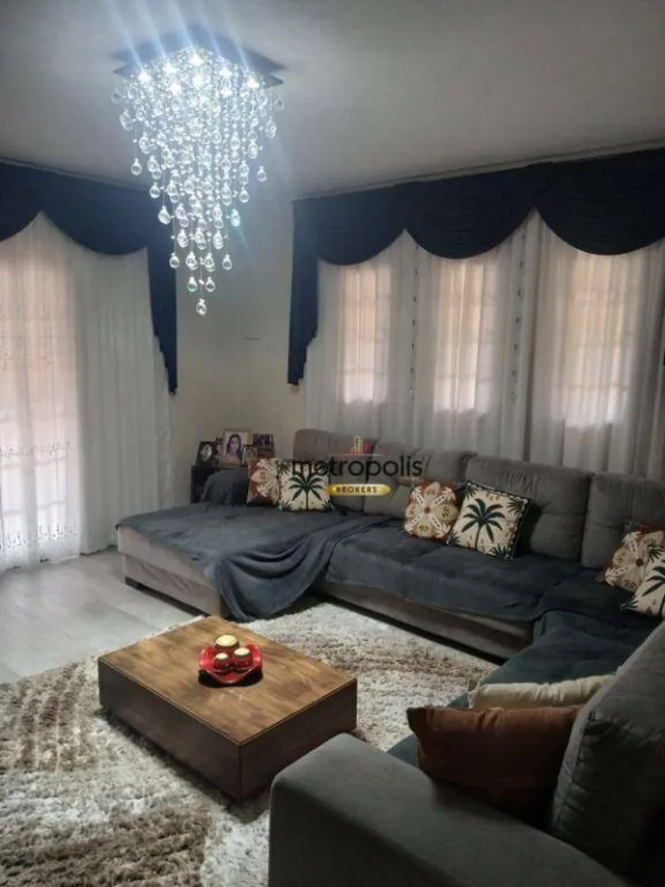 Casa, 3 quartos, 240 m² - Foto 1