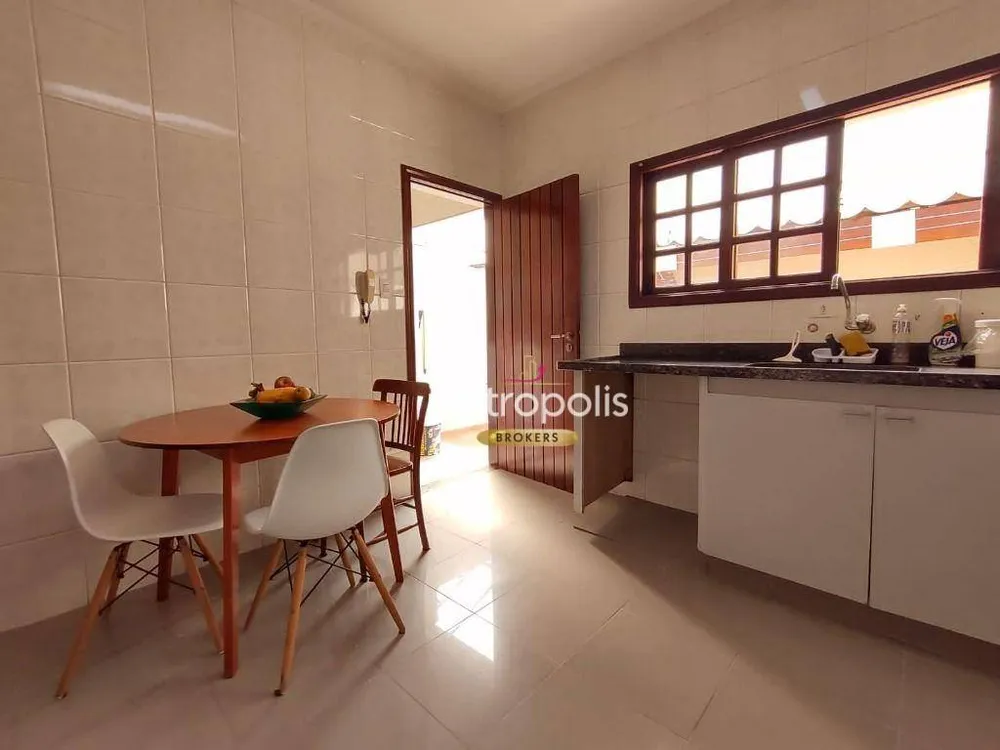 Sobrado, 3 quartos, 257 m² - Foto 5