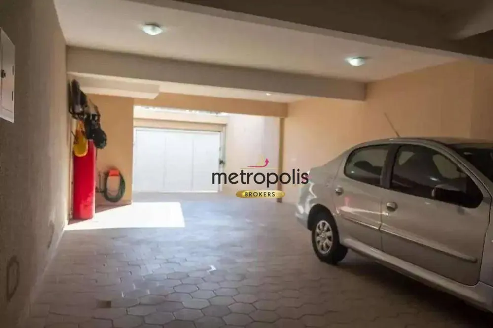 Sobrado, 3 quartos, 296 m² - Foto 1
