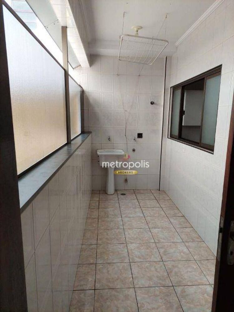Apartamento para alugar com 3 quartos, 140m² - Foto 3