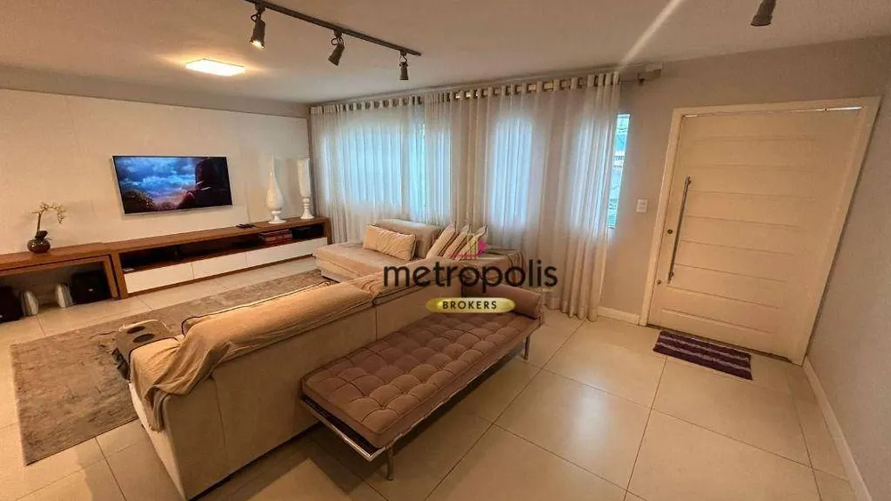 Sobrado, 3 quartos, 317 m² - Foto 2