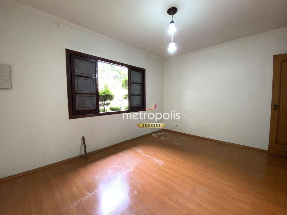 Casa à venda com 4 quartos, 245m² - Foto 2