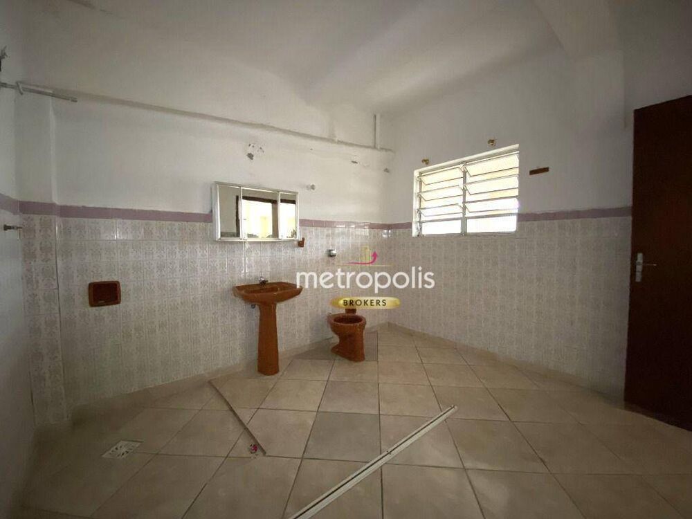 Casa à venda com 4 quartos, 245m² - Foto 9