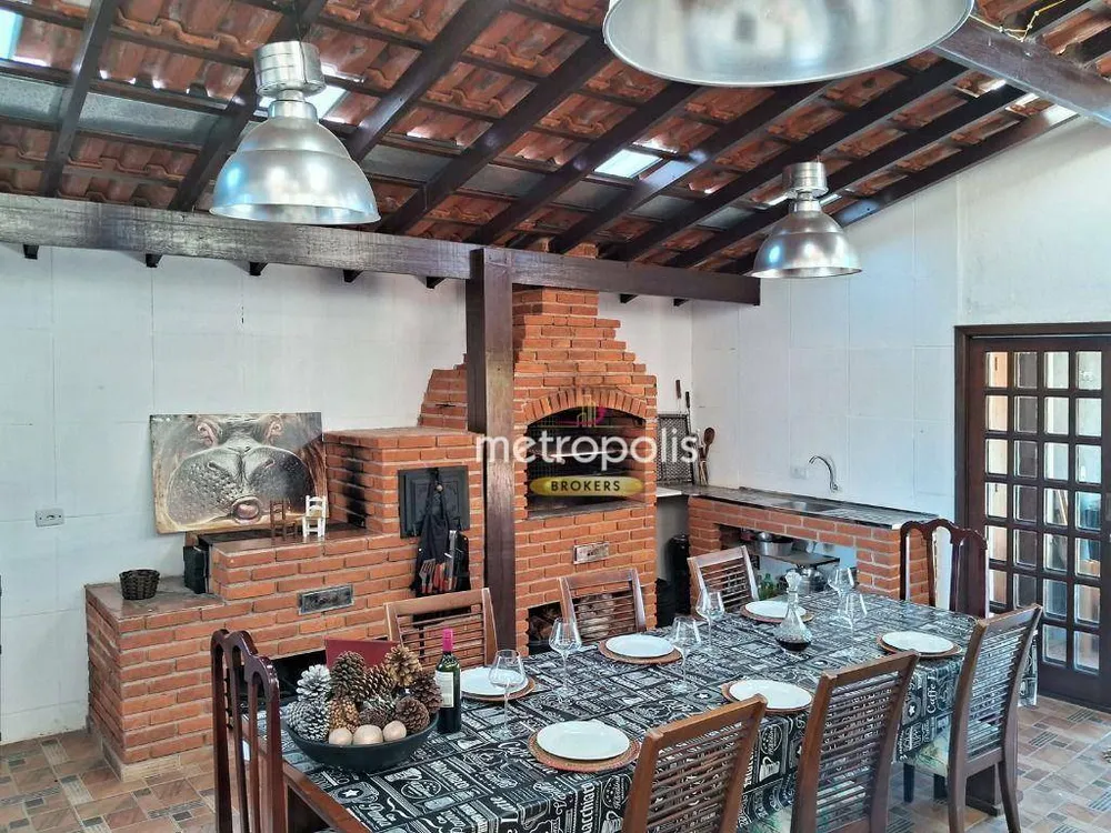 Chácara, 3 quartos, 1200 m² - Foto 1