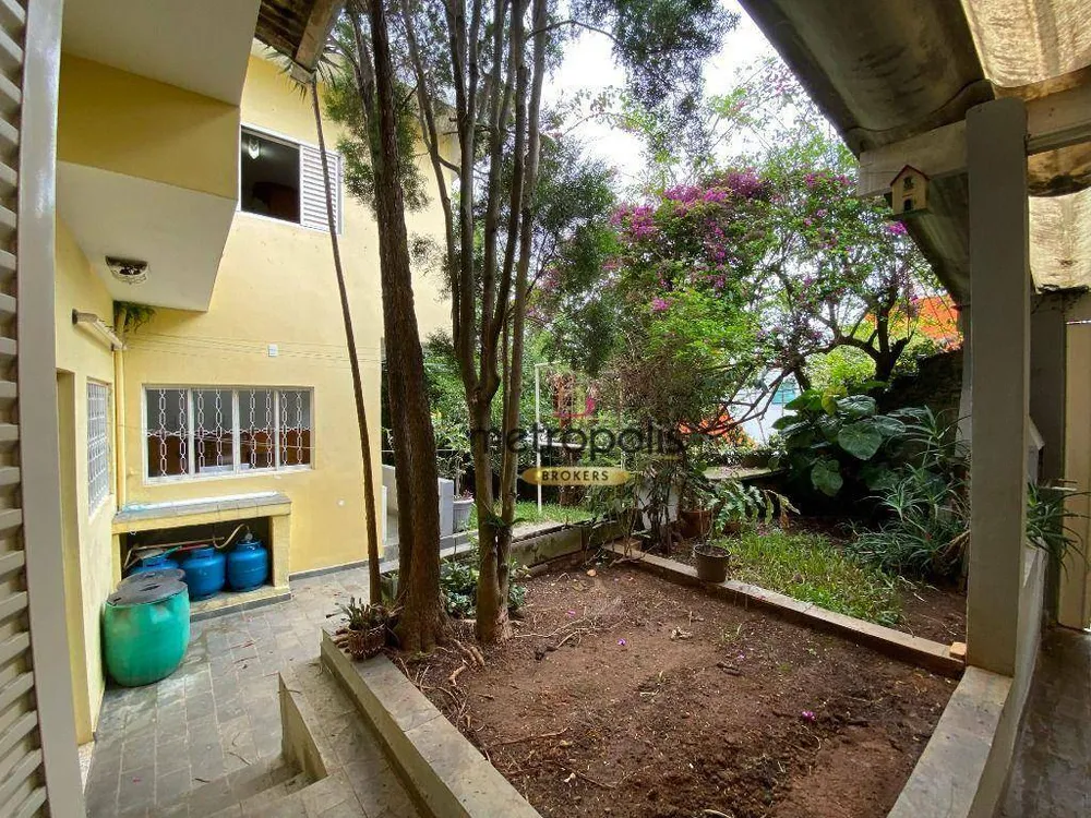 Sobrado, 5 quartos, 248 m² - Foto 1