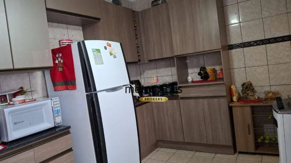Casa, 3 quartos, 200 m² - Foto 3