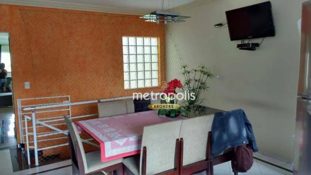 Sobrado, 4 quartos, 243 m² - Foto 2