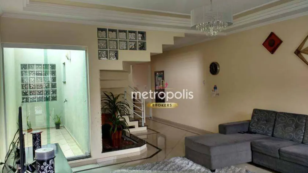 Sobrado, 4 quartos, 243 m² - Foto 1