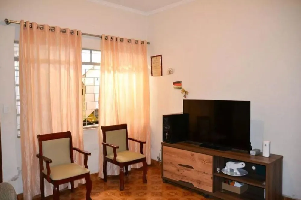 Casa, 2 quartos, 212 m² - Foto 1