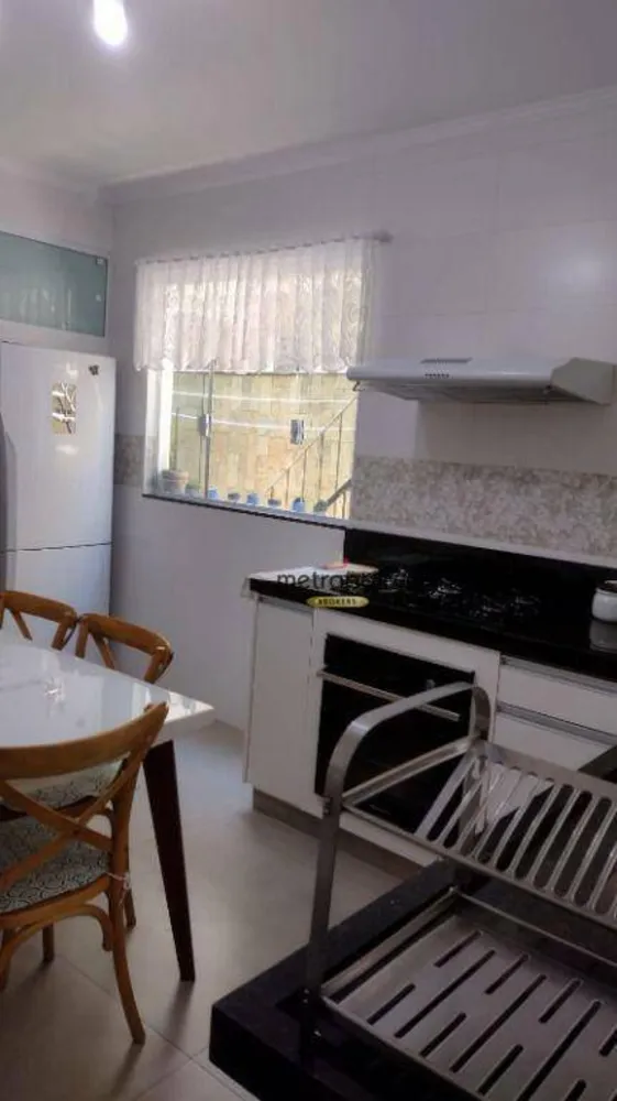 Sobrado, 3 quartos, 176 m² - Foto 2
