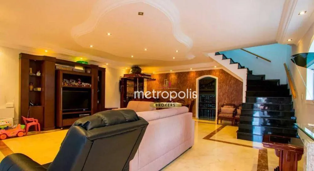 Sobrado, 3 quartos, 367 m² - Foto 2
