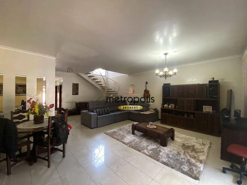 Sobrado, 4 quartos, 395 m² - Foto 1