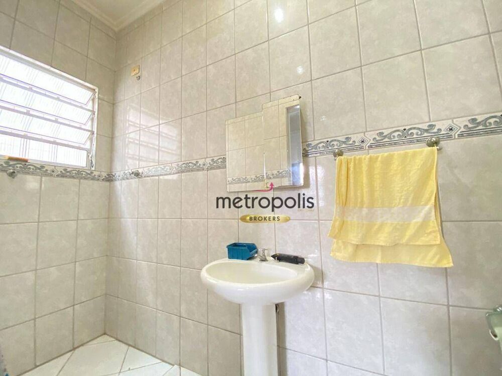Casa à venda com 3 quartos, 378m² - Foto 3