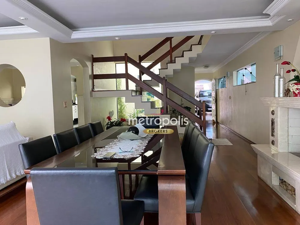 Sobrado, 4 quartos, 384 m² - Foto 1