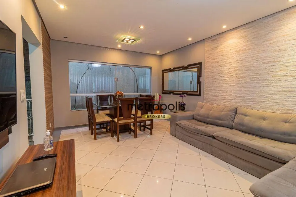 Sobrado, 3 quartos, 215 m² - Foto 1