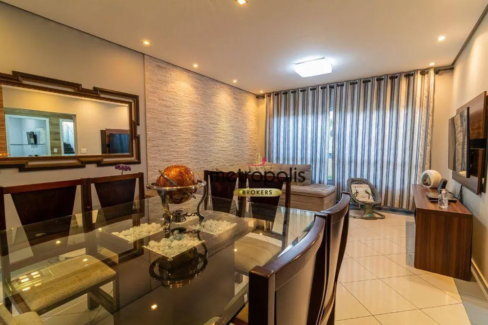Sobrado, 3 quartos, 215 m² - Foto 2