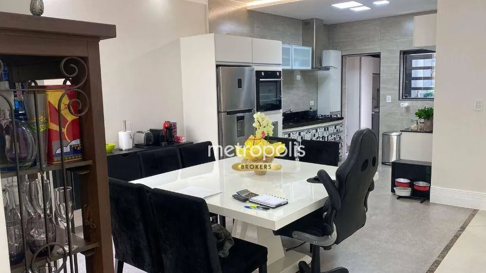 Sobrado, 3 quartos, 242 m² - Foto 4
