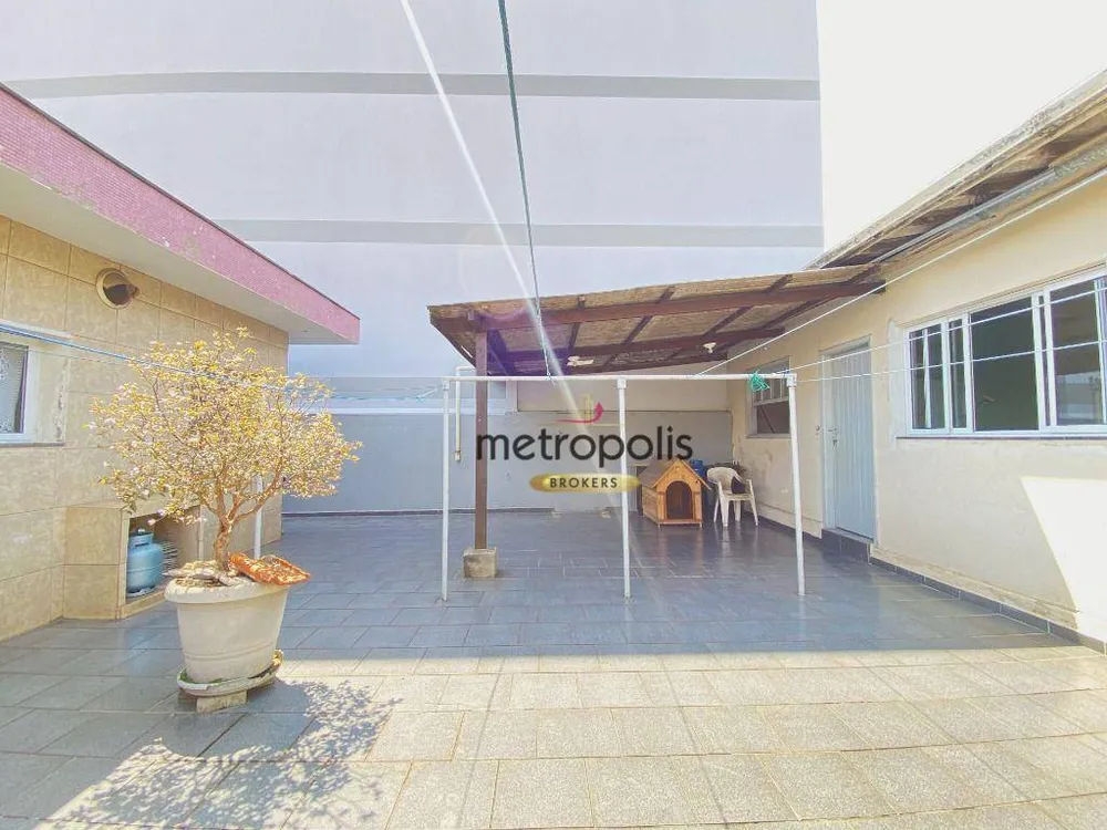 Casa, 4 quartos, 250 m² - Foto 1
